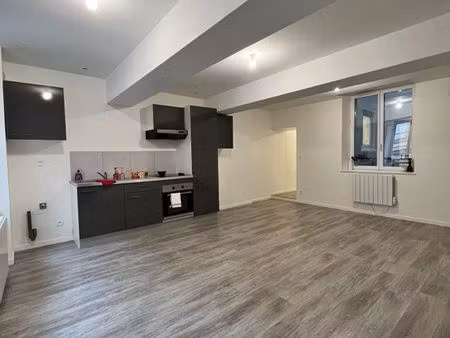 2 pièces entièrement rénové