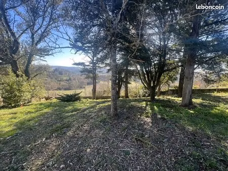 terrain 810 m² auch