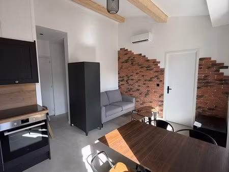 t3 meublé 43 m² – la garde centre – rénové à neuf – 1150