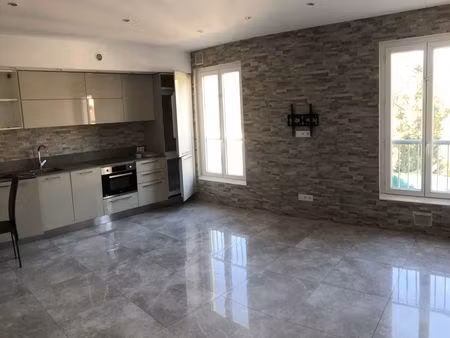 petit f3 cave parking tourrette-levens 06690