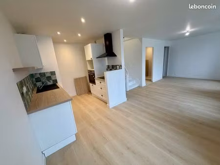 t3 triplex lumineux 62m2 – rénovation complète – dpe c