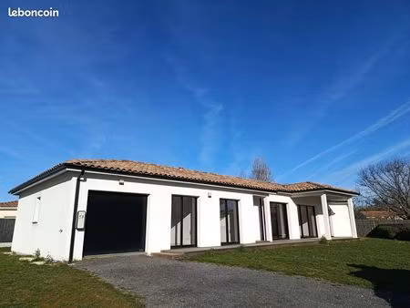 location maison de 140m2 de standing  4 chambres