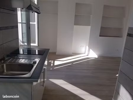 disponible - lumineux t2 au rdc - cœur de ste savine