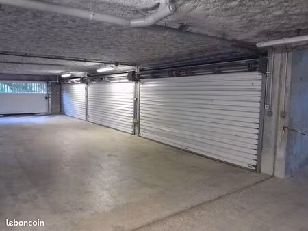 box doubles à louer