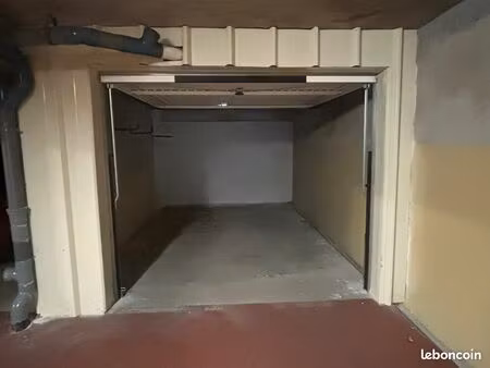 box à louer – puteaux (rue volta) – 250/mois