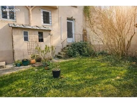 appartement meublé – proche cea / école de management / gare – terrasse – clim