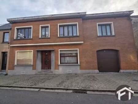 maison de maître 3ch et garage + un appartement 2ch. offre à