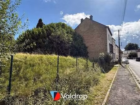 terrain avec permis pour résidence de 4 appartements