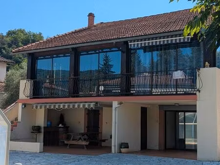 maison 172m² à quillan (11500) avec piscine  jardin  véranda et grand garage