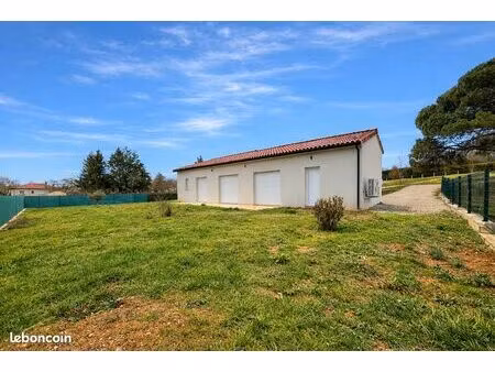 maison individuelle - 3 chrs - jardin