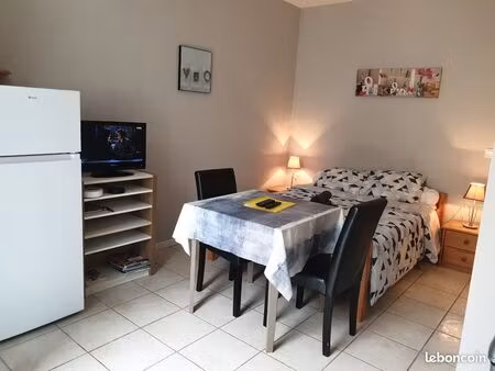 studio meublé