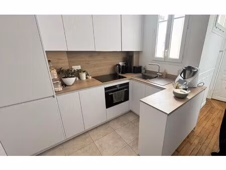 location appartement  46.5 m² t-2 à vincennes  1 550 €