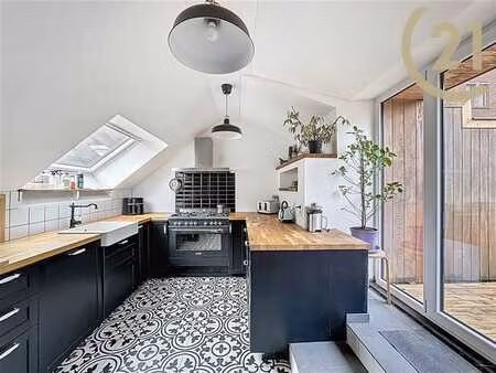 maison 2 façades  4 chambres avec du charme en plein centre