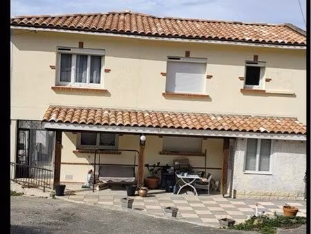 maison 9 pièces de 207m2