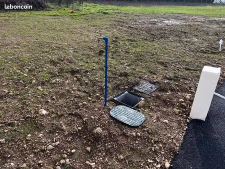 terrain 550 m² vervant