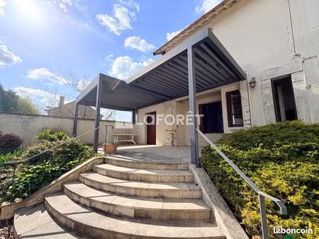 maison 6 pièces 161 m²