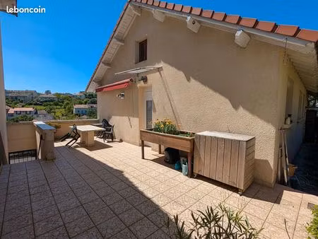 immeuble 8 pièces 155 m²