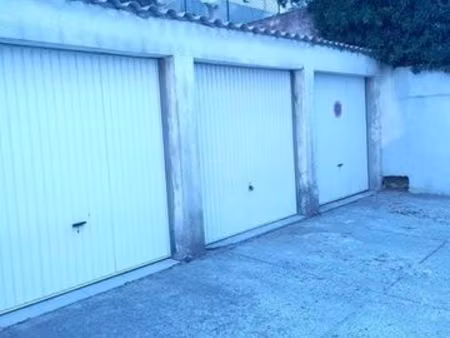 loue garage