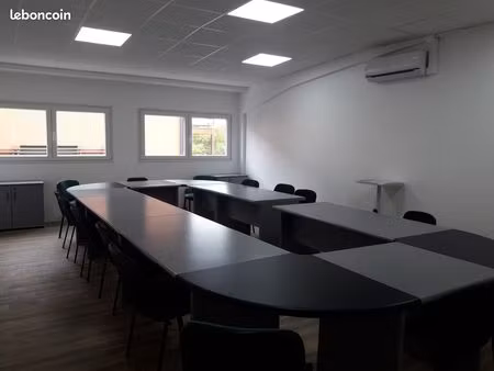 bureau commercial – 39 m²