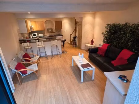 maison 90 m2 t4 avec cour