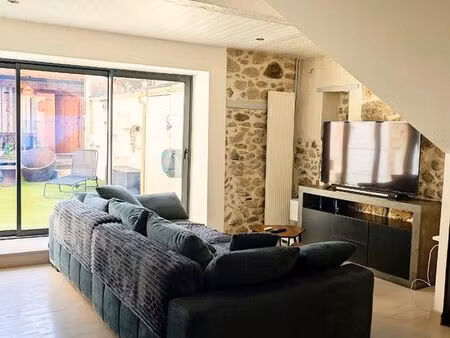 maison renovée - 3 chambres - suite parentale - cour - villeneuve d'olmes