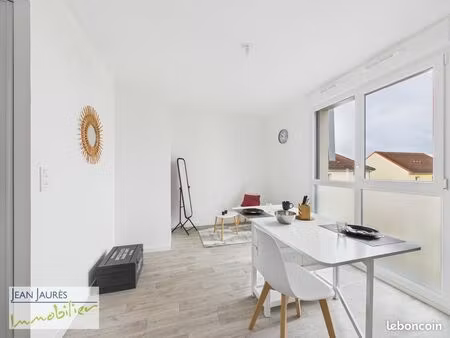 studio 1 pièce 23 m²