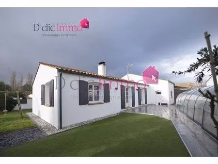 vente maison piscine à commequiers (85220) : à vendre piscine / 124m² commequiers