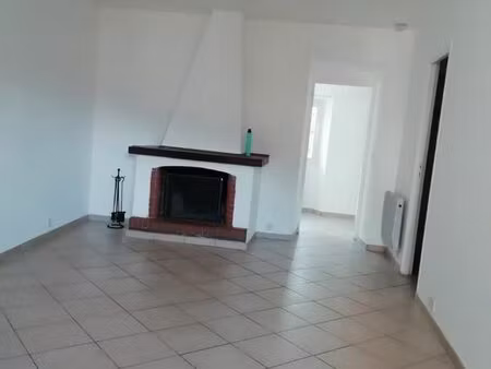 maison de village 3 pieces