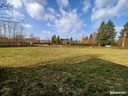 terrain 4565 m² mauriac