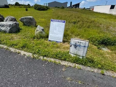 terrain 3900 m2 zi hilaire sassaro tgv surgères