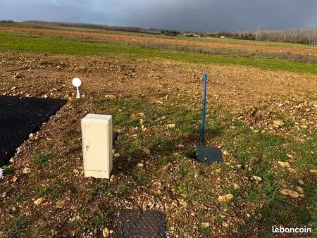 terrain 788 m² vervant