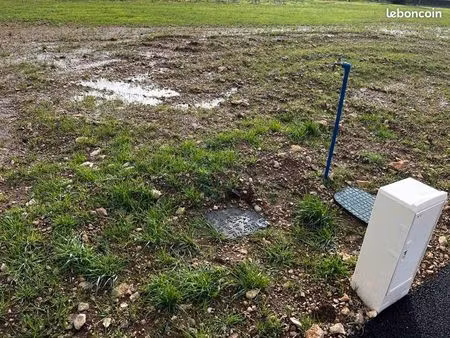 terrain 865 m² vervant