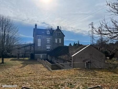 immeuble 640 m² liginiac