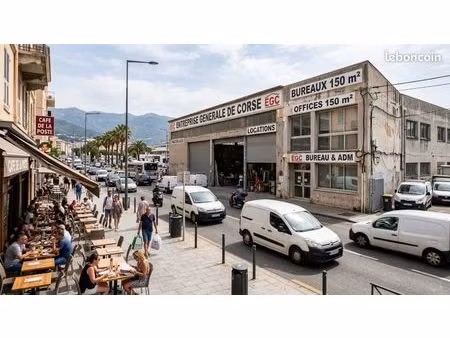 local industriel 1 525 m²