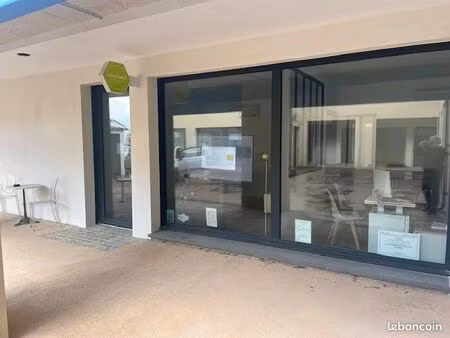 boutique 50 m² grosseto-prugna