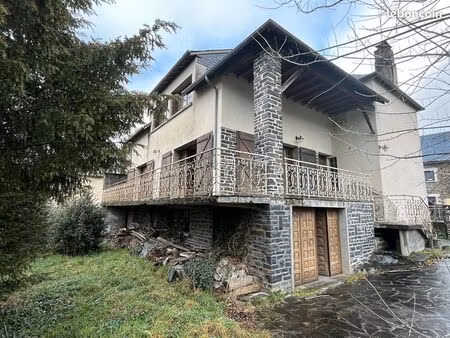 propriété 7 pièces 162 m²