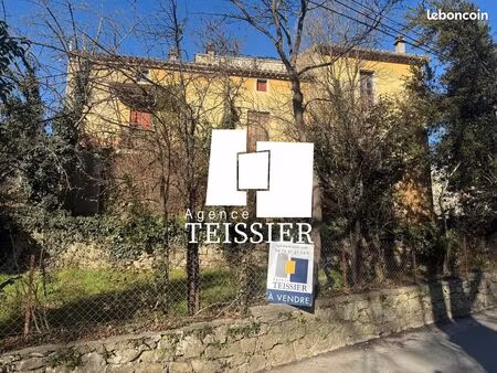 maison 2 pièces 100 m²