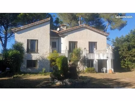 maison 200m² à rénover avec grand jardin de 1200m²