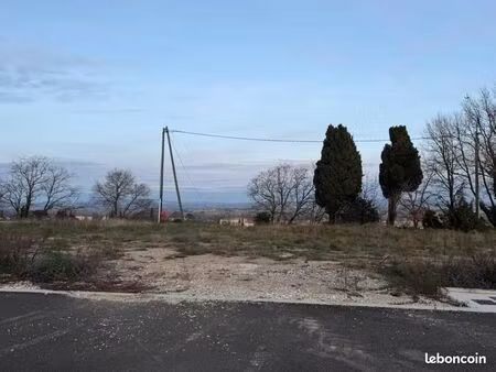 terrain 600 m² bourg saint andeol