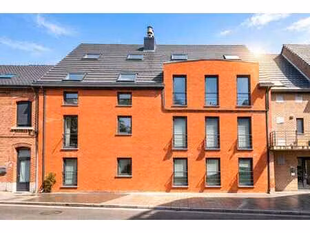 appartement 3ch rénové - ascenseur - peb b - cave - parking