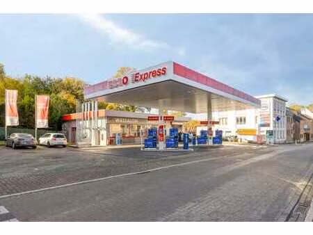 ? bâtiment commercial à vendre