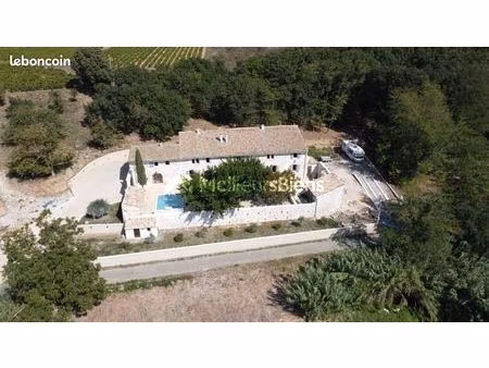 propriété 11 pièces 430 m²