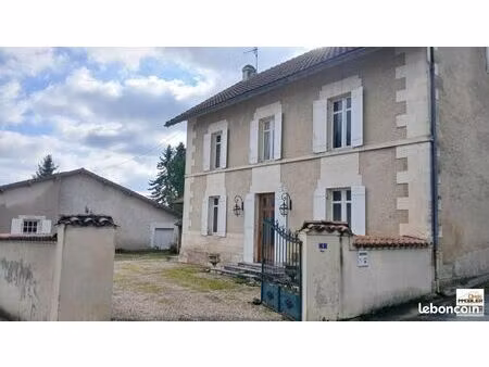 maison 7 pièces 160 m²