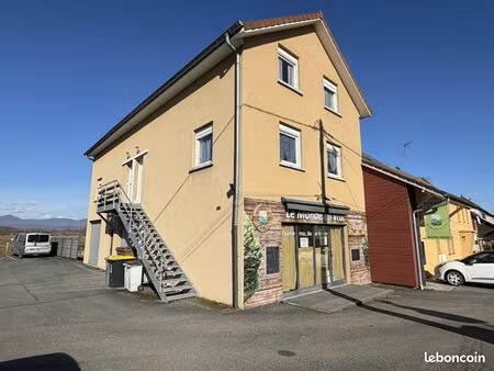 local commercial 160 m² bessoncourt