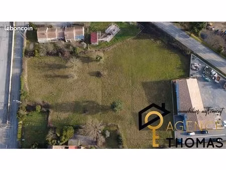 terrain 8200 m² aubenas