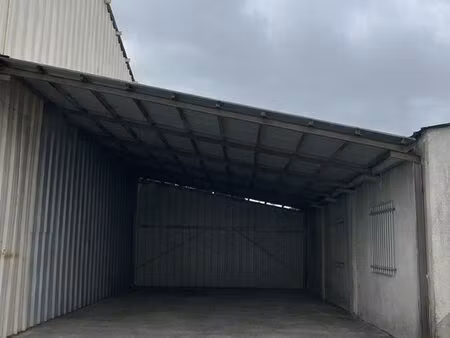 local artisanal/stockage