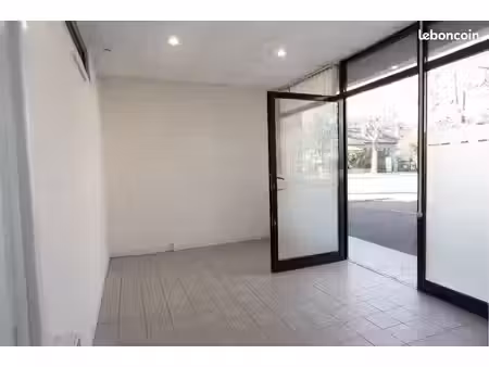 local / bureaux 30m2 ou 60m2 à louer
