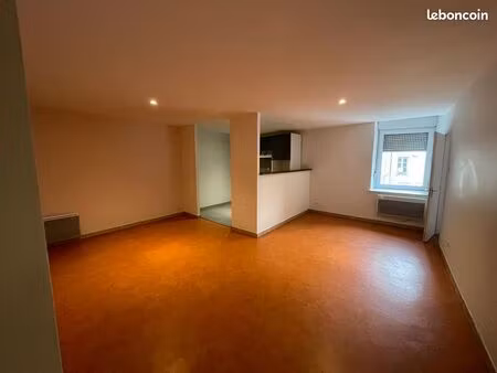 appartement 2 pièces – 53 m² – entièrement rénové – classe énergie c
