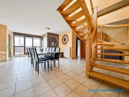 superbe duplex 162 84 m² avec terrasse sans vis-à-vis – vue exceptionnelle – centre de lem