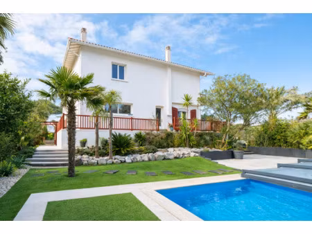 vente maison 5 pièces 220 m² anglet (64600)